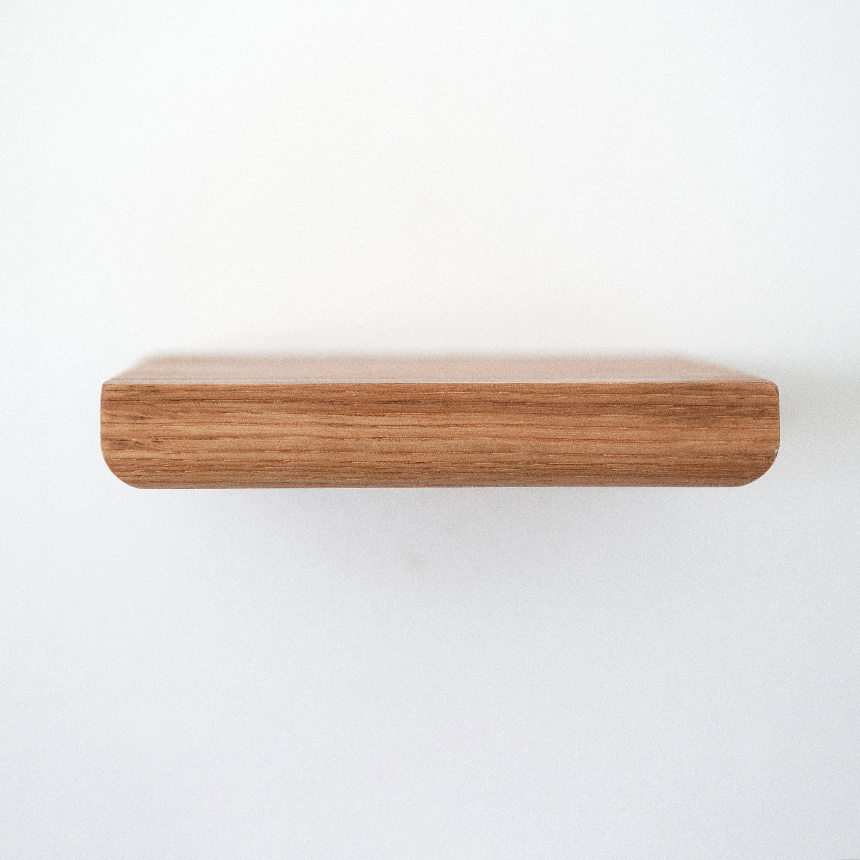Minimus Floating Shelf