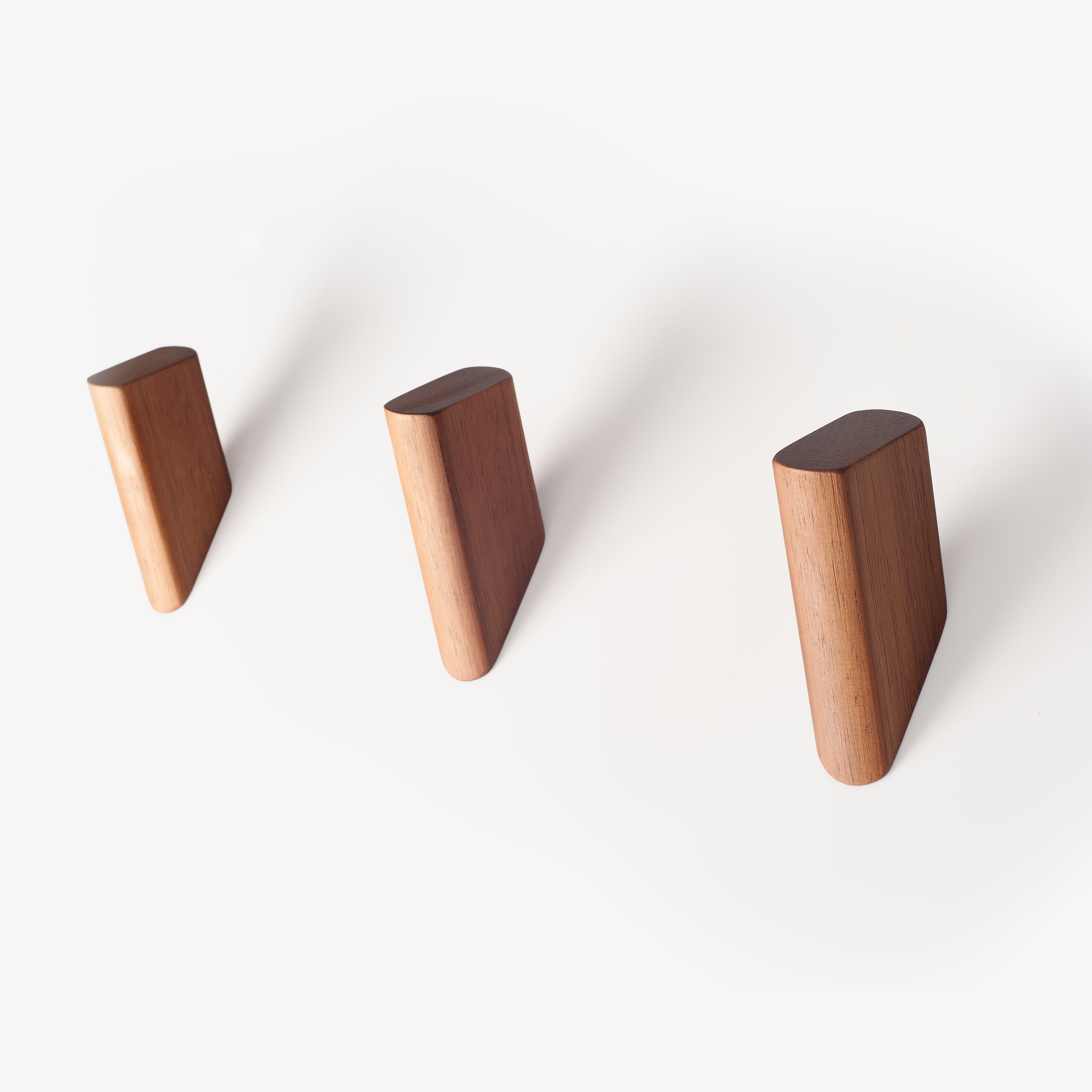 Chock Outdoor Wall Hooks